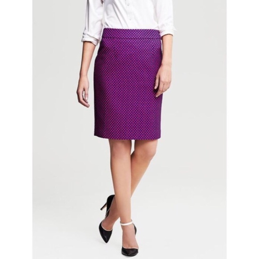 Banana Republic Pink Blue Embroidered Pencil Skirt